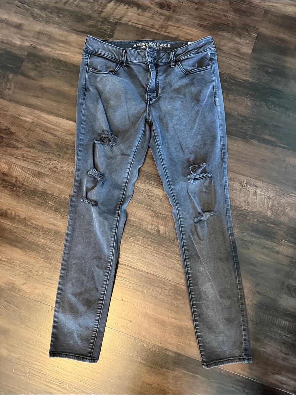 American Eagle Outfitters Women's Grey Distressed Skinny Jeans